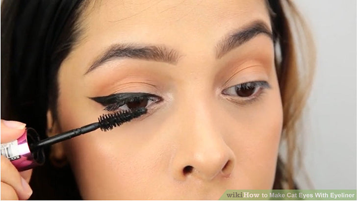 Bước 10: Hoàn thiện bằng mascara