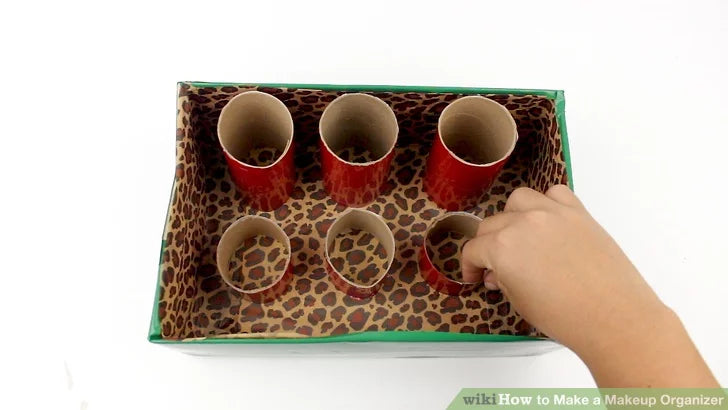 Bước 6: Sắp xếp các ống bên trong hộp.
