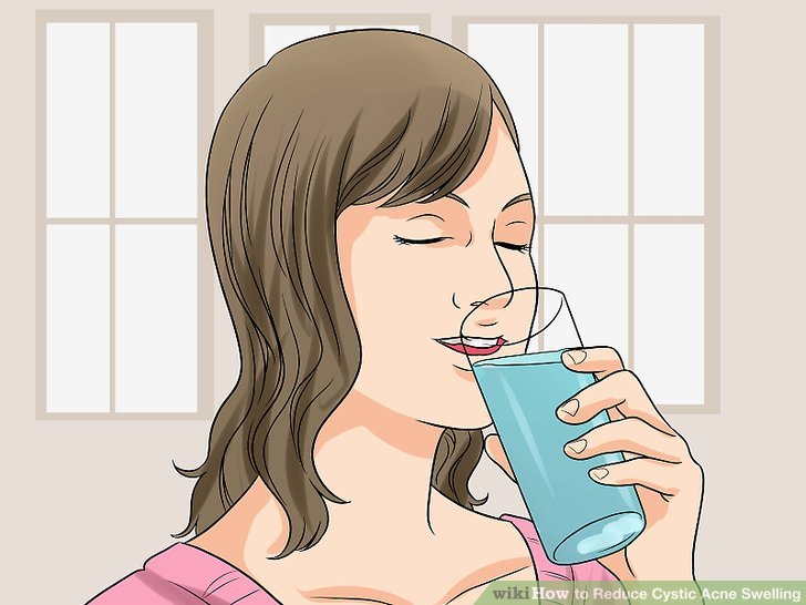 Bước 4: Uống nhiều nước để da không bị khô