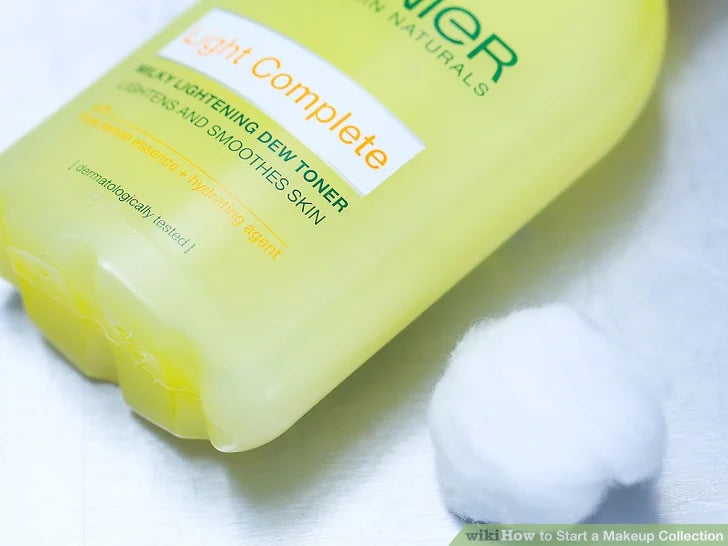 Bước 2: Mua toner và kem dưỡng ẩm.