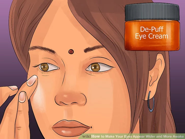 Sử dụng kem dưỡng da dành cho mắt