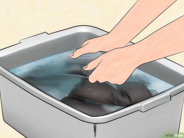 Bước 3: Một số quần áo mỏng và chất liệu vải nhạy cảm có thể bị hỏng nếu giặt bằng máy.