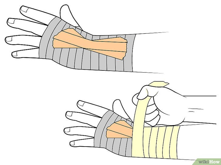 Bước 7: Ngăn ngừa gập quá mức là một kỹ thuật quấn cổ tay giúp bảo vệ khớp cổ tay khỏi bị tổn thương khi tập luyện hoặc thi đấu.