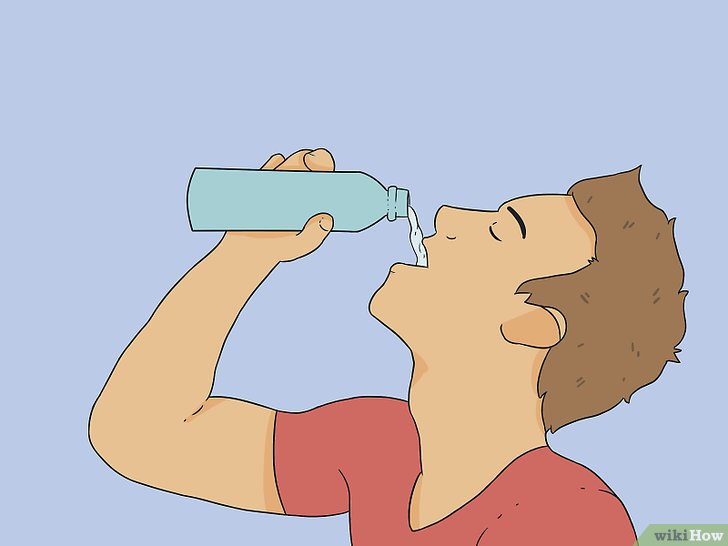 Bước 2: Uống nhiều nước là một trong những điều quan trọng nhất mà người chạy cần chú ý.