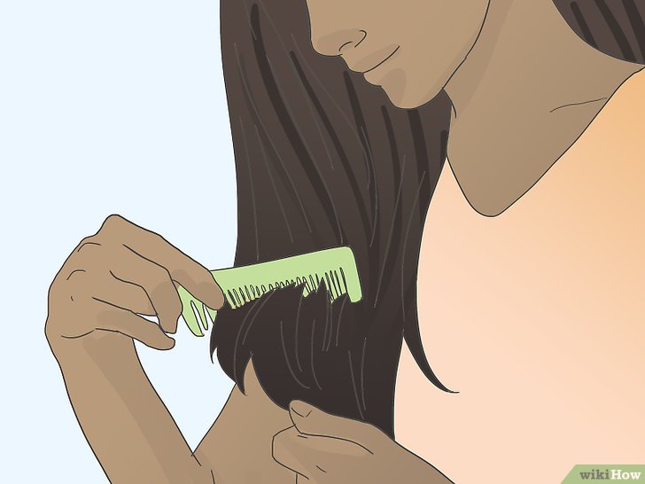 Bước 2: Chải tóc là một việc làm đơn giản nhưng quan trọng để bảo vệ sức khỏe và nhan sắc của bạn.
