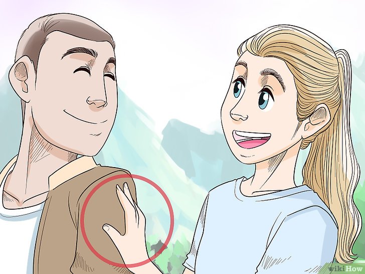 Bước 2: Một cách khác để kiểm tra sự hấp dẫn về thể xác giữa bạn và người ấy là chạm vào cánh tay hay bàn tay của họ.