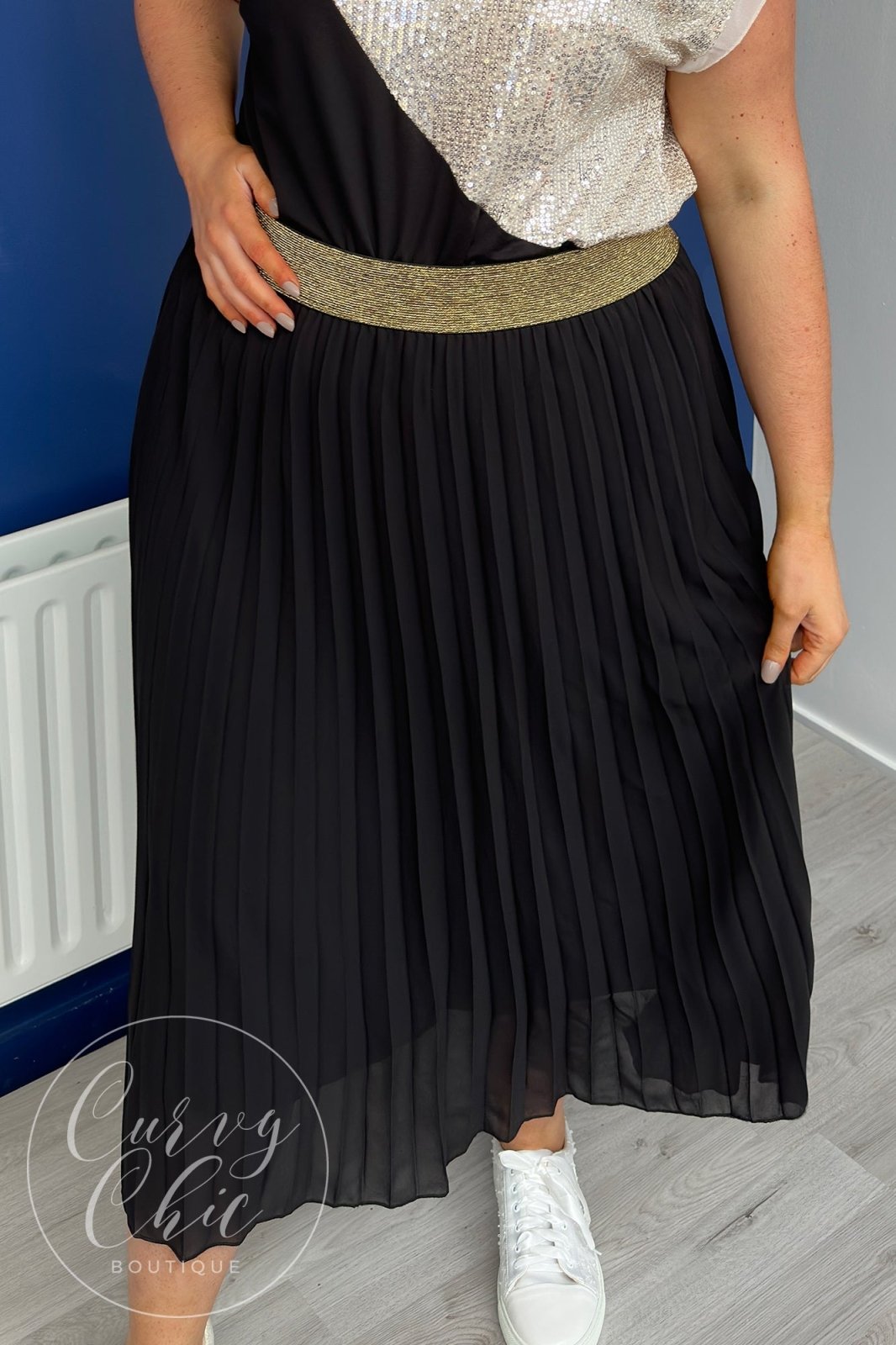 Plus size shop pleated black skirt