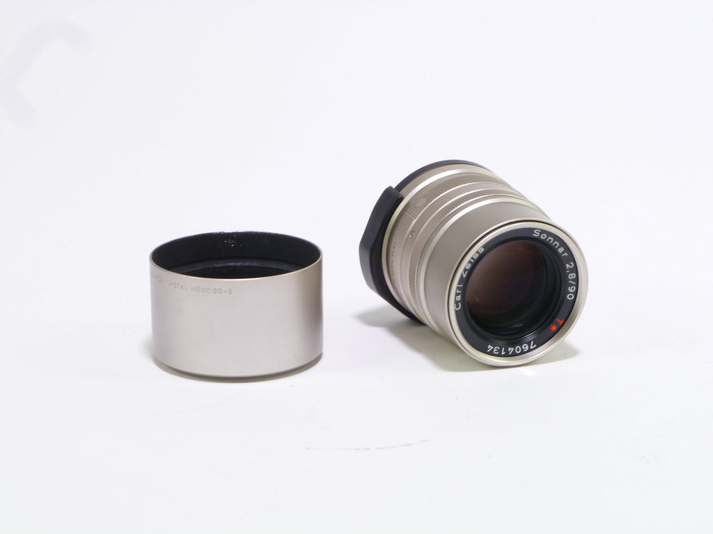 Carl Zeiss Sonnar T* 90mm f/2.8 Contax G Lens