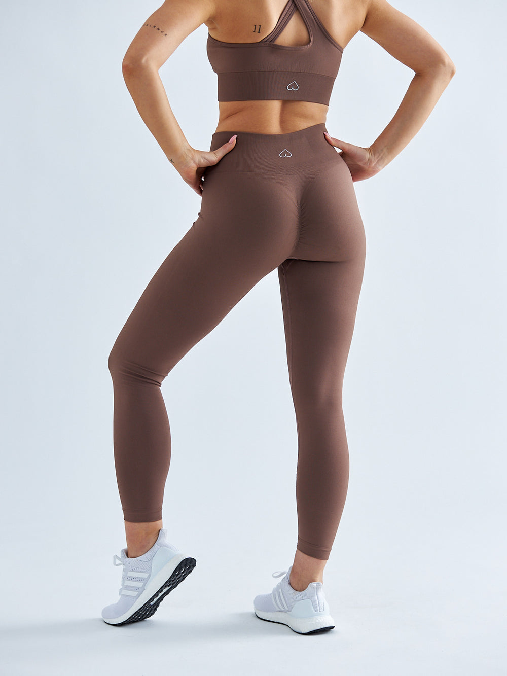 Legginsy Bezszwowe Cold Brown Dream Shape (Push Up), Legginsy bezszwowe \  Legginsy z wysoką kompresją - bezszwowe Odzież \ Legginsy bezszwowe \  Legginsy z wysoką kompresją - bezszwowe Nowości