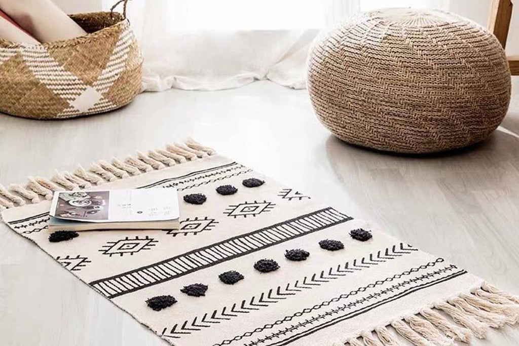 Patterned Tassel Rug