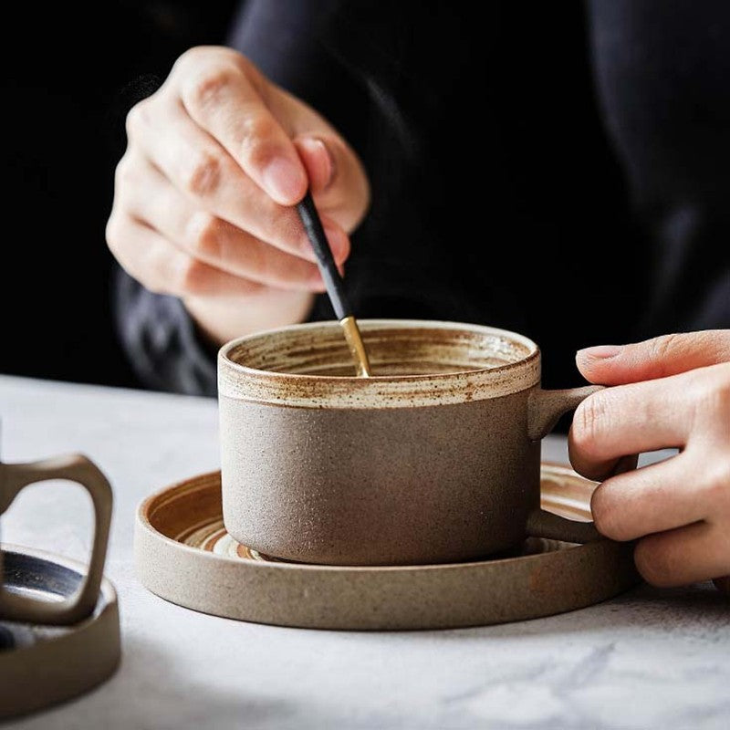 Trouvez ici - Tasse à café en céramique à grande anse