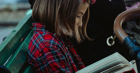 girl reading