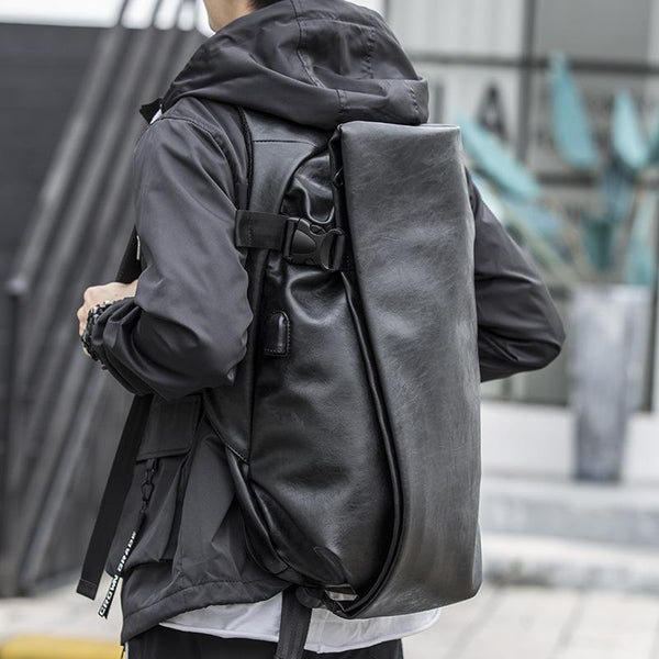 Leather Smell Proof Backpack "Lenis" Men Wearing On His Back