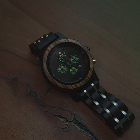 Reloj de Madera Verde y Negro "Viridis"