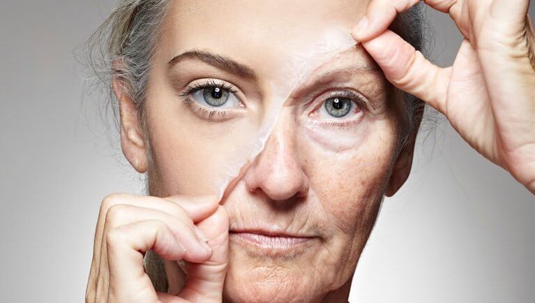 8 Най-добри клинични и домашни метода за премахване на бръчките по лицето.