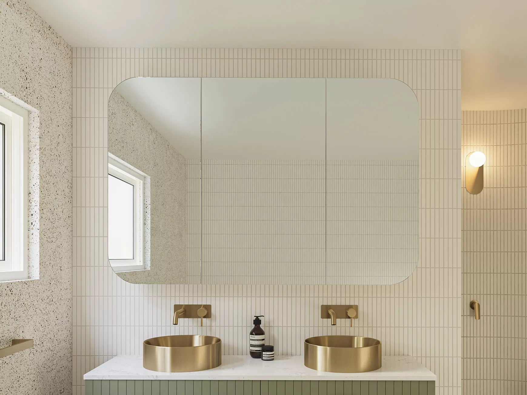 Timberline Jazz Arch Shaving Cabinet