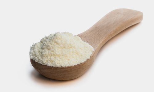 diatomaceous earth (DE) In wooden spoon ready for use.