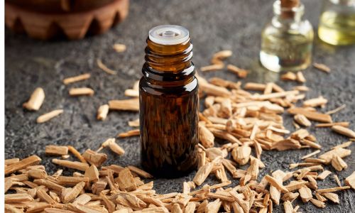 cedarwood-oil-room-spray