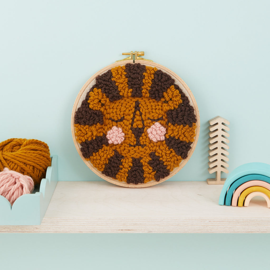 CAT Punch Needle Coaster DIY Kit with Yarn Set | Sphinx British Shorth