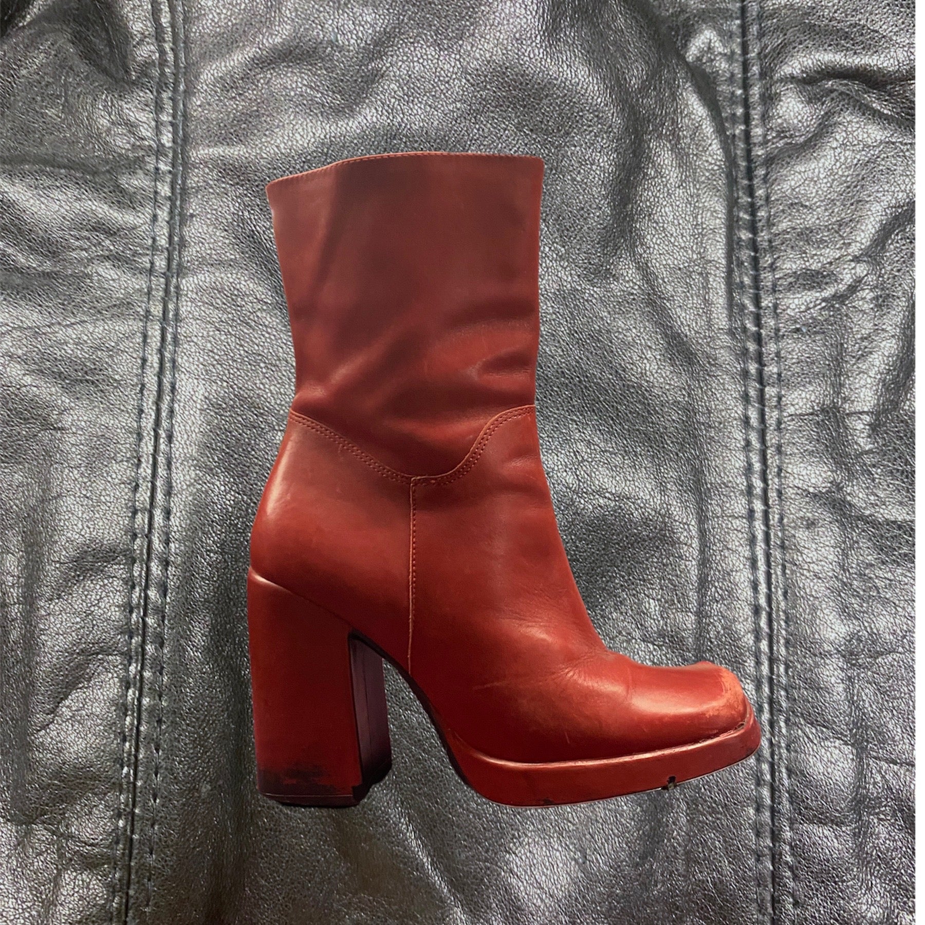 Antemano oficial Pedir prestado Rare Y2K Steve Madden red leather boots – Boutique Eva B