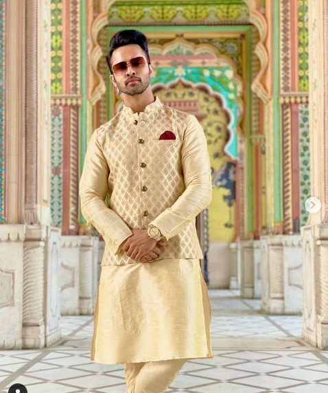 Trending Haldi Dresses For Grooms That Will Grab Eyeballs