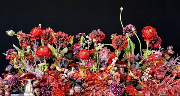 Fleurs artificielles rouges