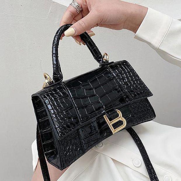 Balenciaga Retro Crocodile Pattern Hourglass Bag Fashion Lady On