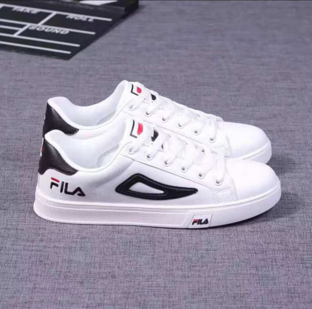 fila low cut white shoes