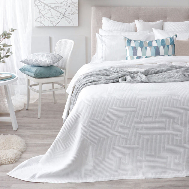 6 Tips for Maximising the Space in Your Bedroom – The Bedspread Shop