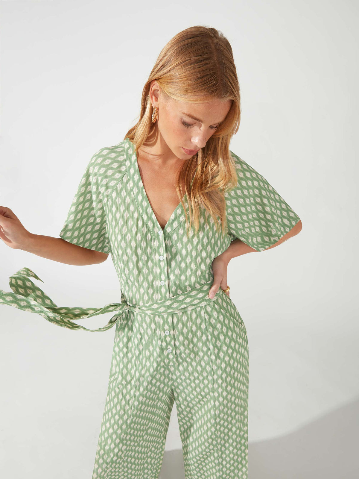 Petite Sophia Twist Neck Culotte Jumpsuit – Ro&Zo