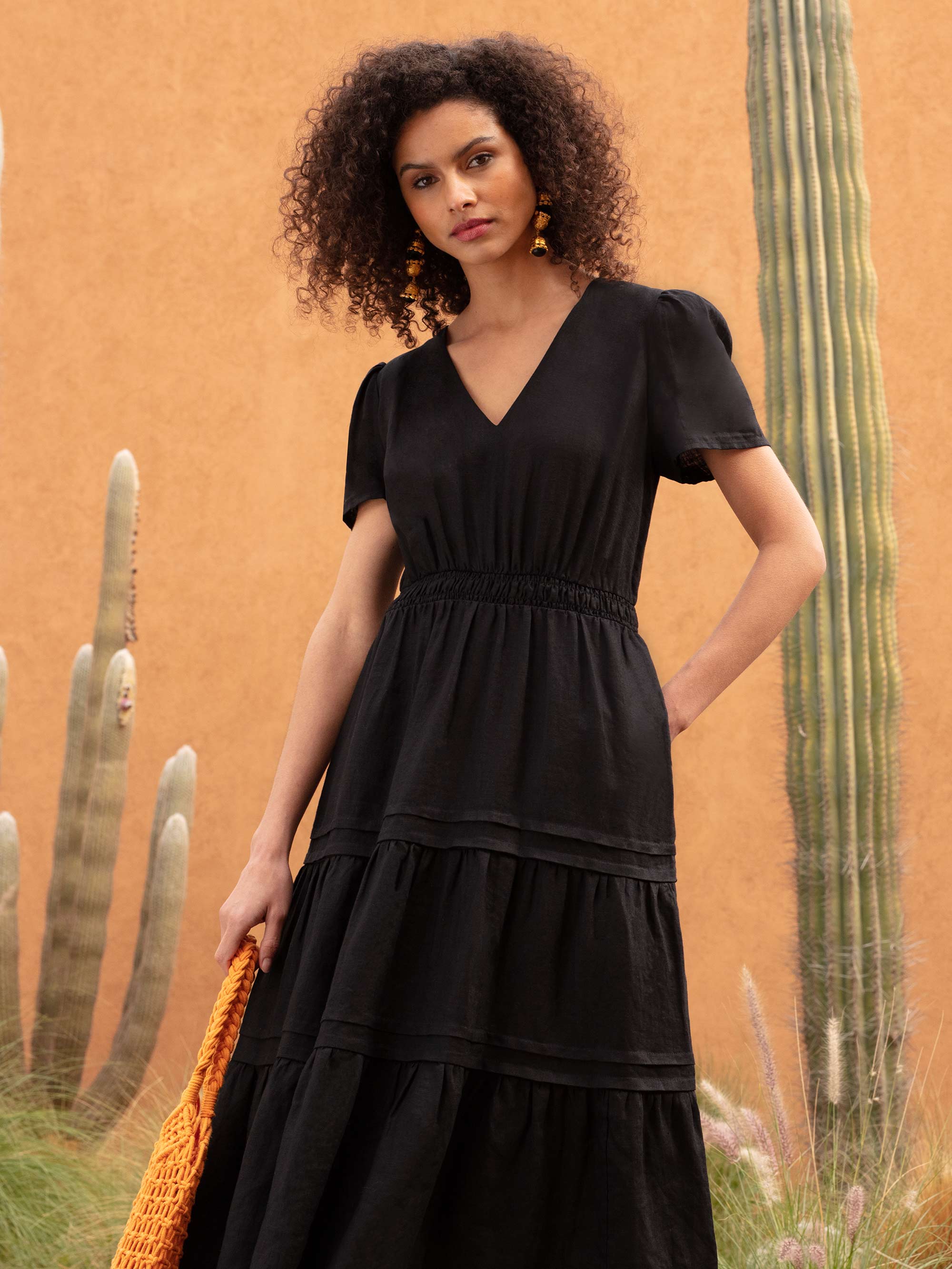 Black Linen Blend Strappy Cami Dress – Ro&Zo