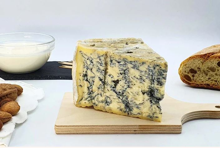 formaggio blu dui mucca poggio di camporbiano