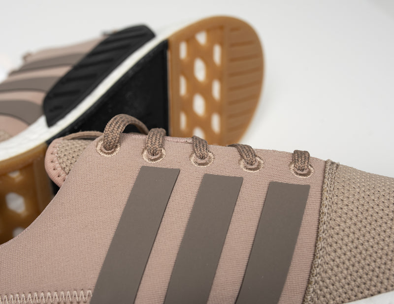 lila montar Disipación Adidas NMD R2 Primeknit Trace Khaki White | Men's Shoes