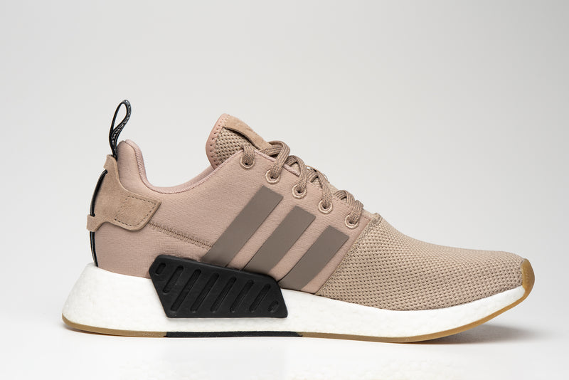 lila montar Disipación Adidas NMD R2 Primeknit Trace Khaki White | Men's Shoes