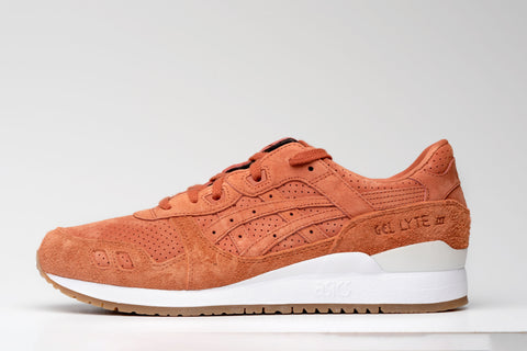 A Closer Look at the ASICS x Reigning Champ GEL Lyte III