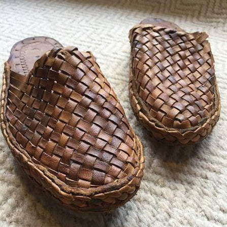 traditional slippers for men
