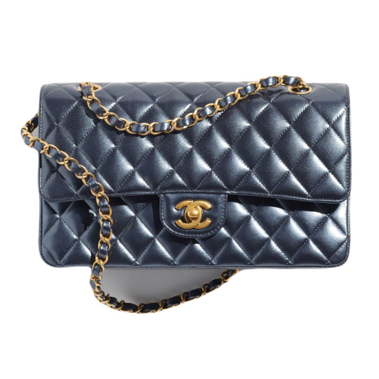 CHANEL 22 Large Handbag, Gallery posted by Amelix