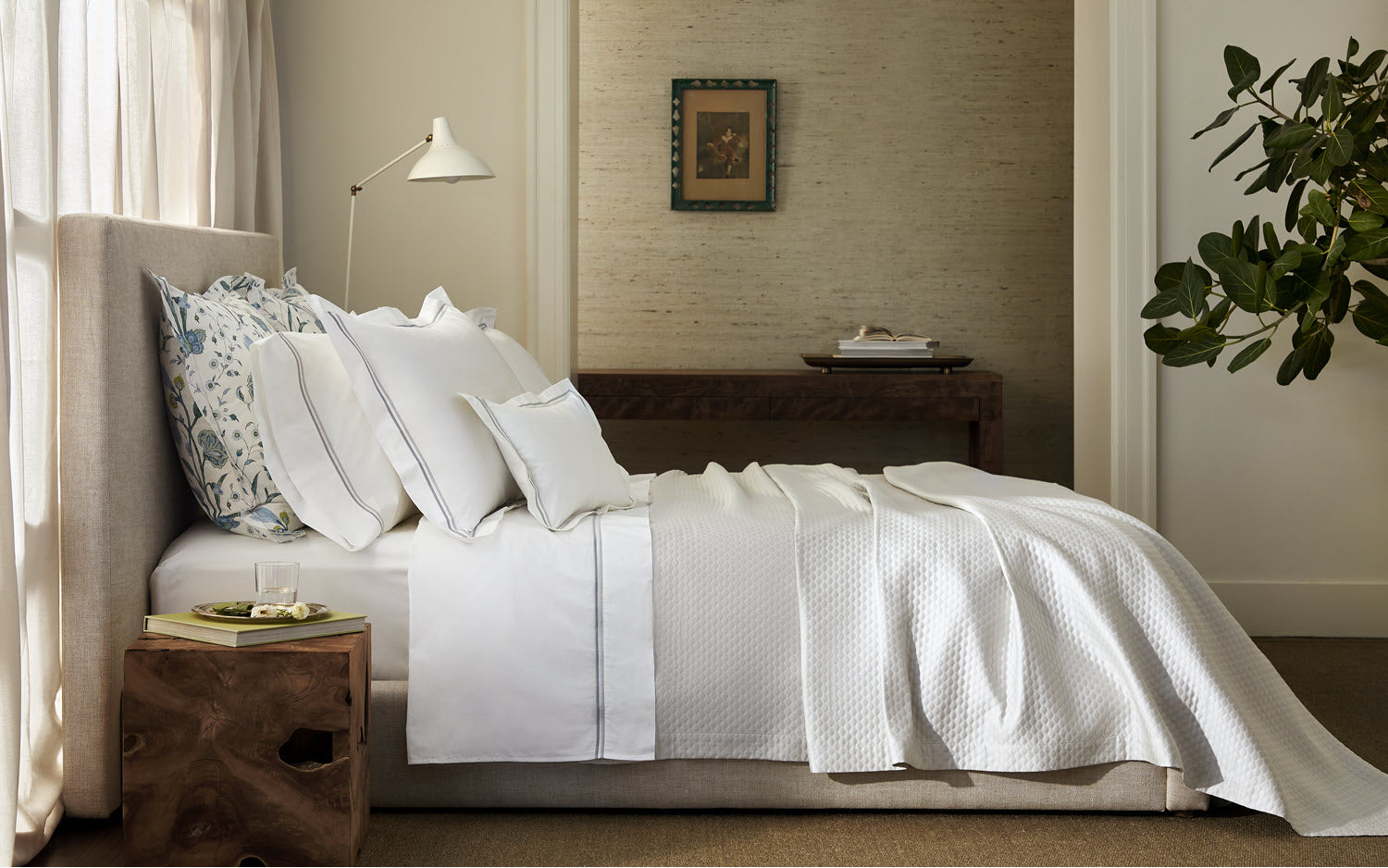 Matouk Pearl Coverlet