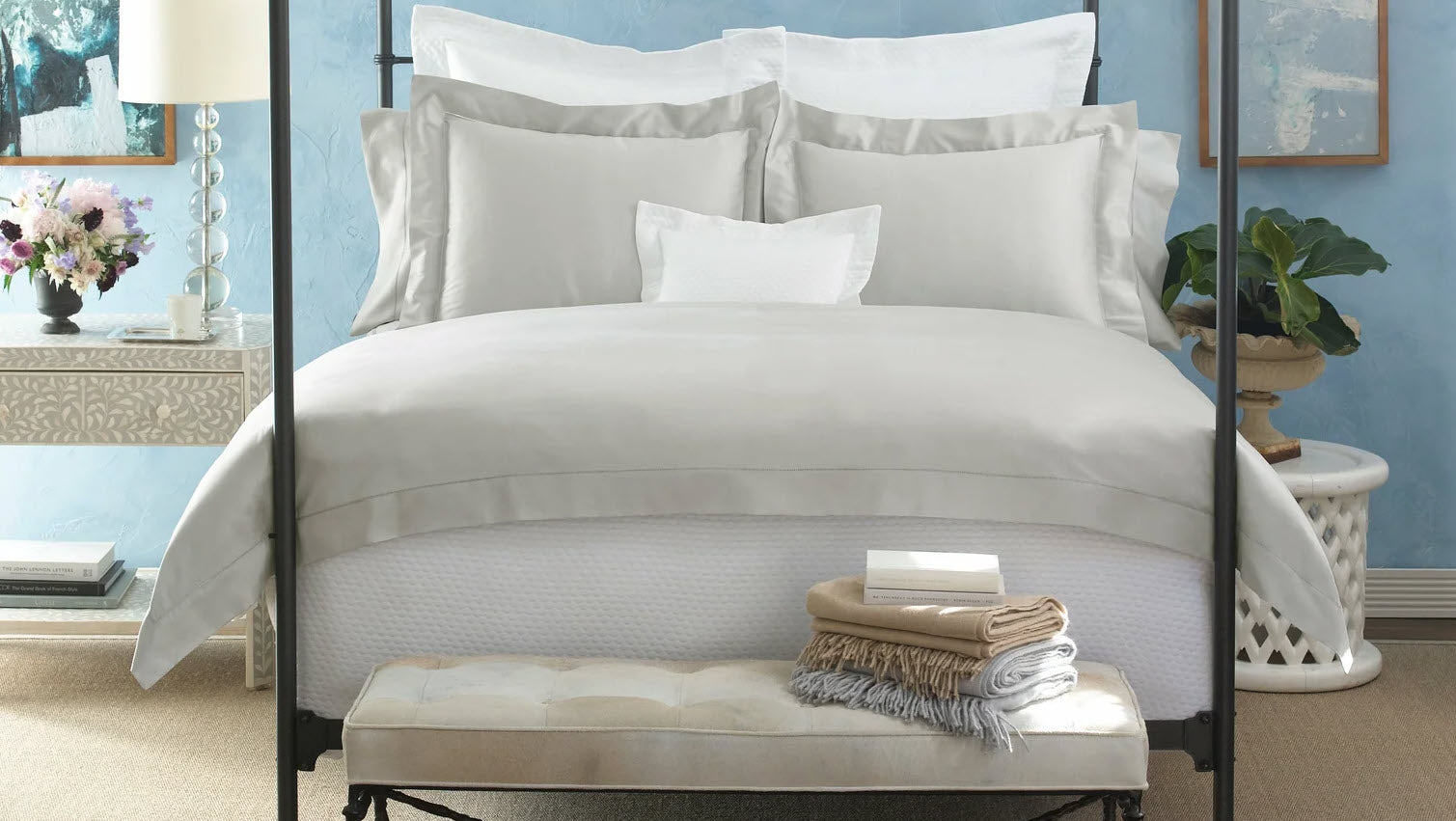 Matouk Nocturne Hemstitch Bedding