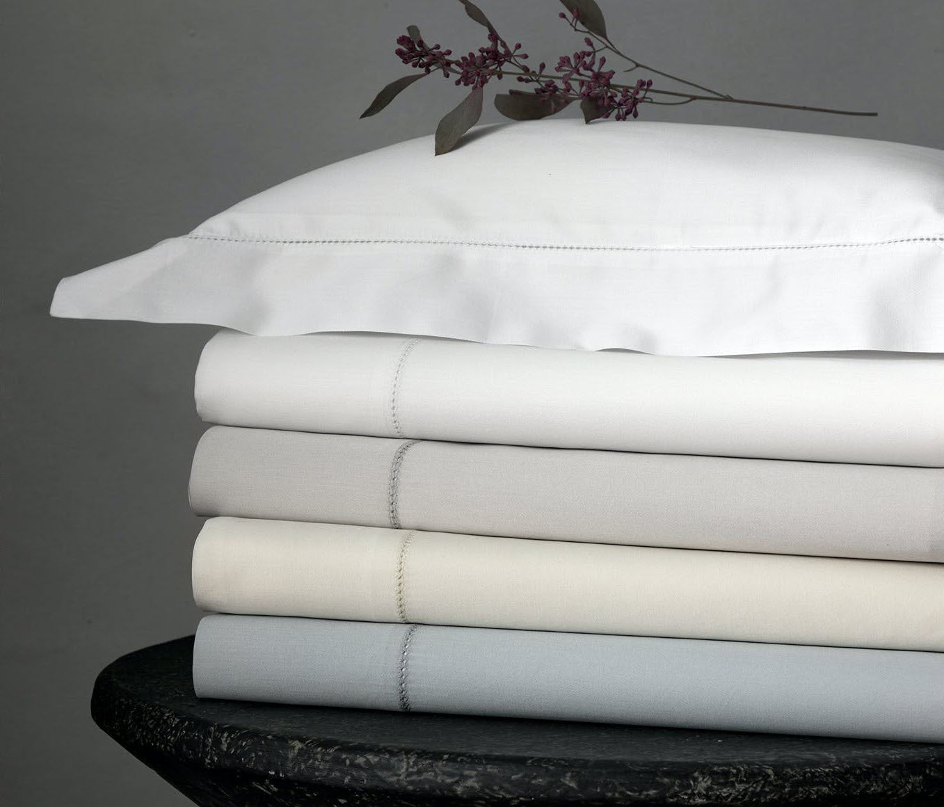 Matouk Nocturne Hemstitch Sateen sheets