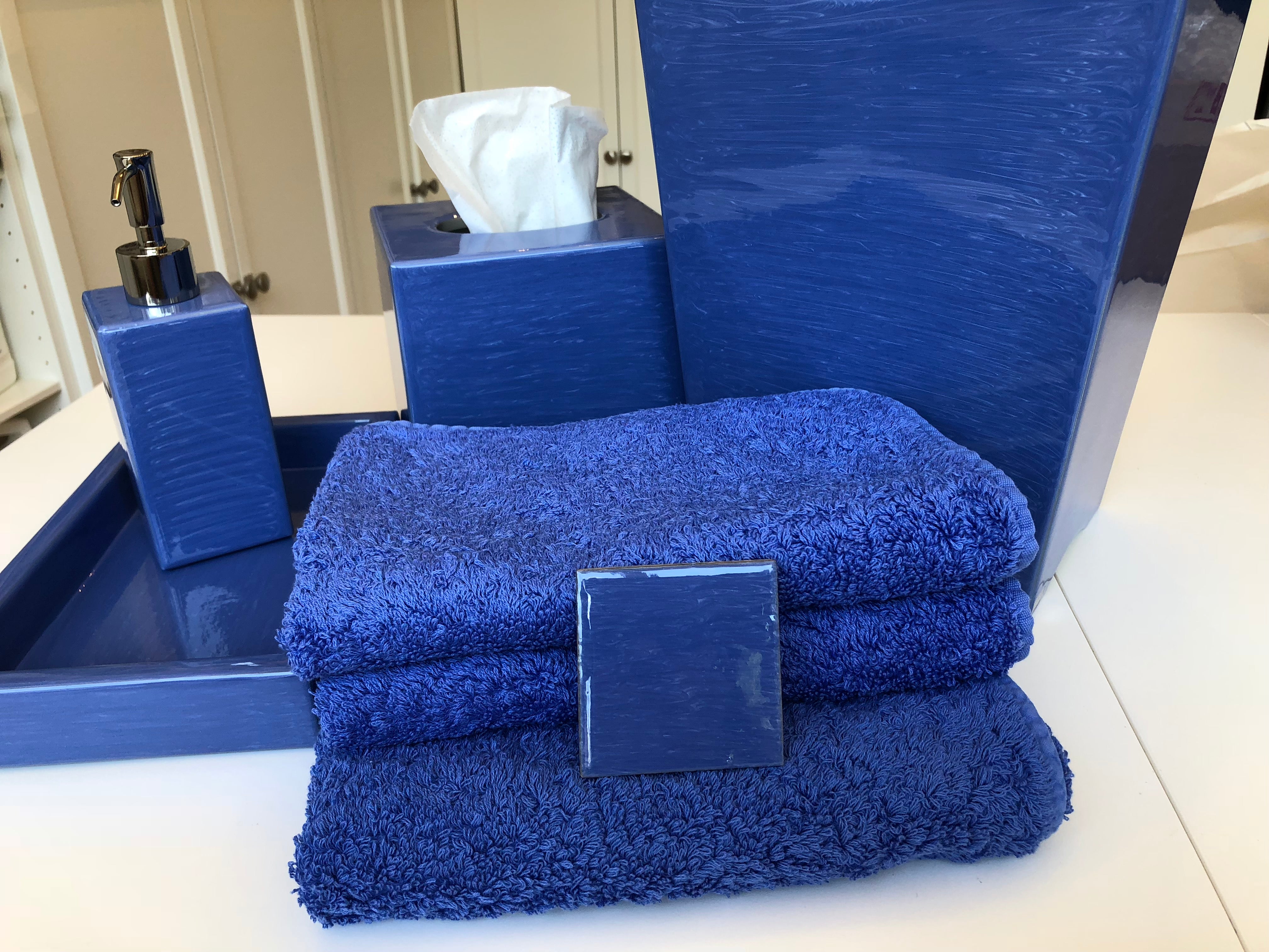 Luxury Hotel Duchess Geometric Bath Towels