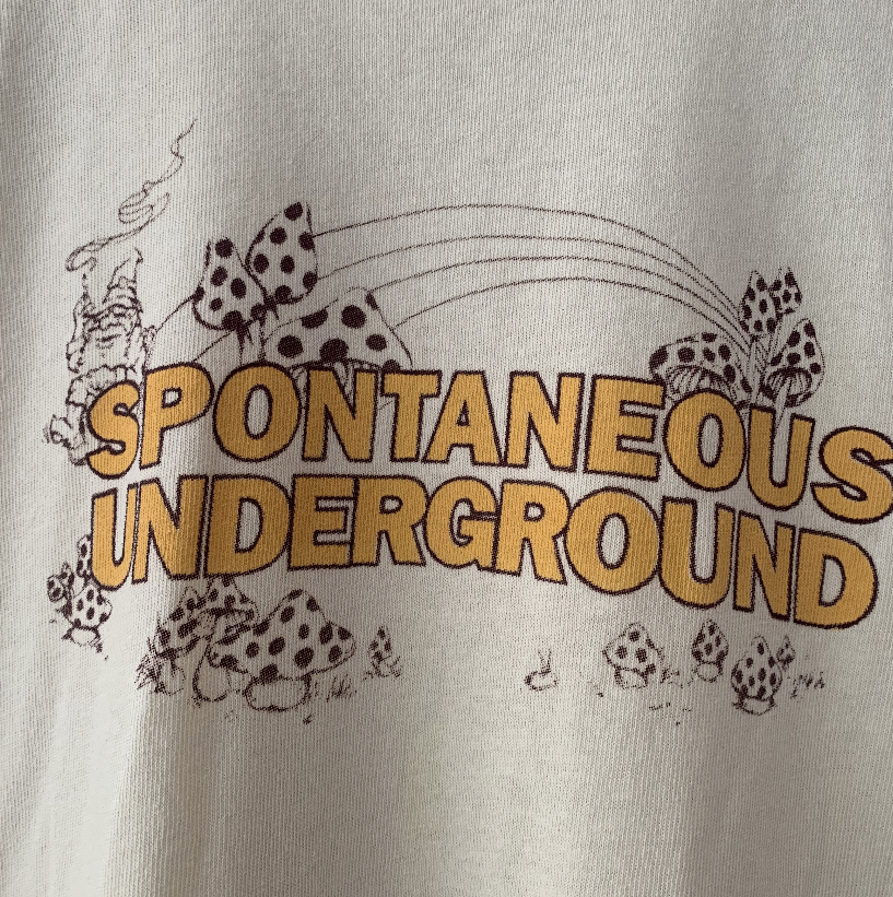 spontaneous underground ringer tee