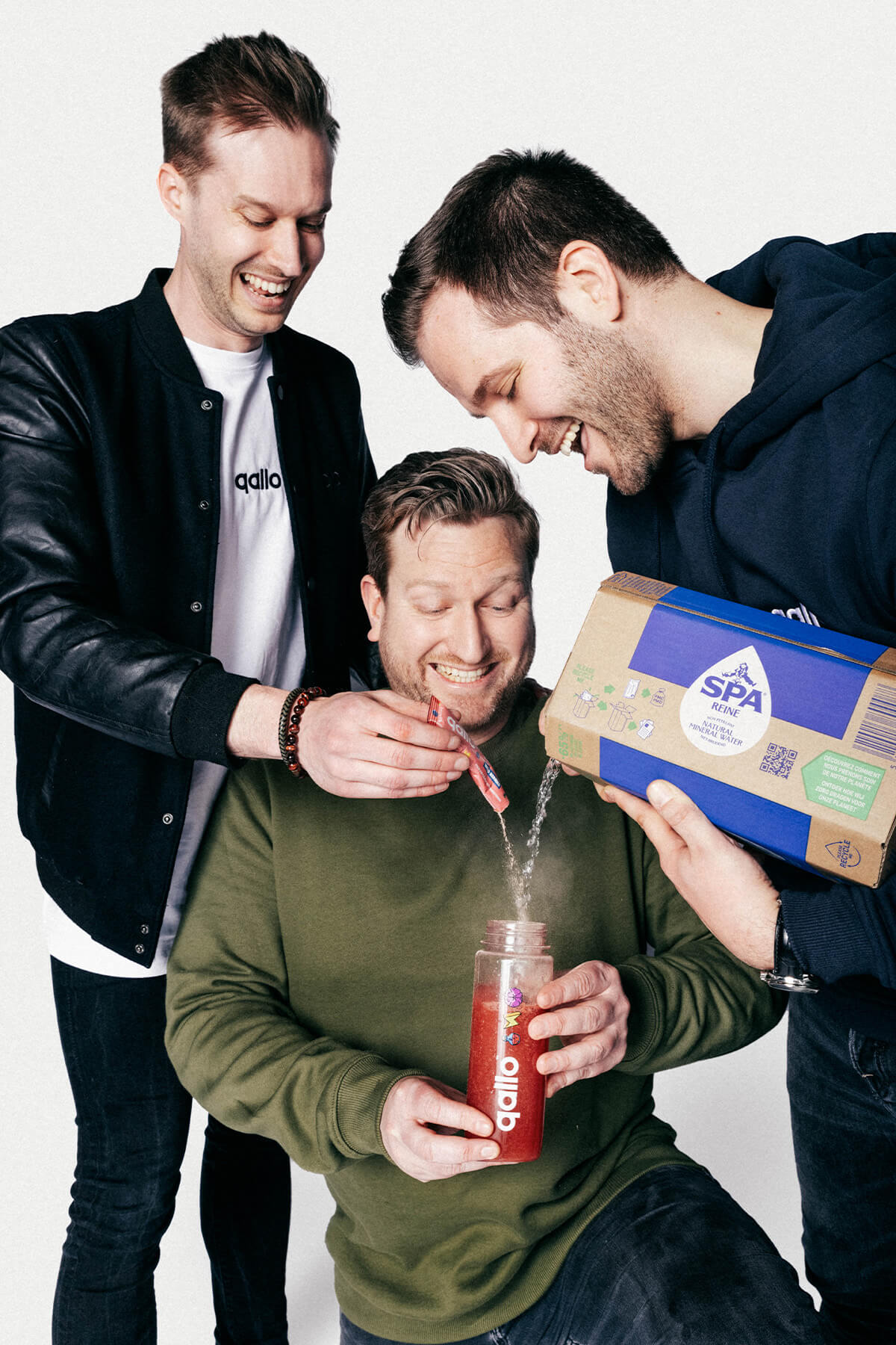The Qallo founders - Niels Peetermans, Moos Tits,  Alexander Van Laer - making a Qallo with a SPA® Reine Eco Pack.