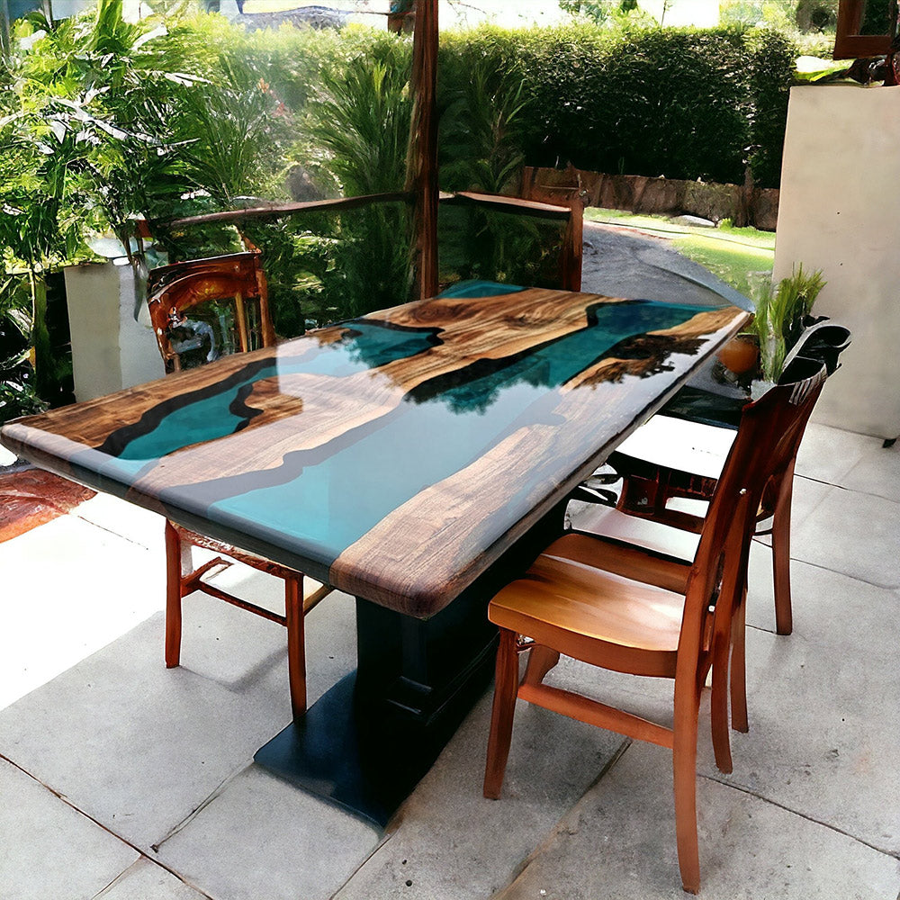 Can epoxy tables be used outdoors?