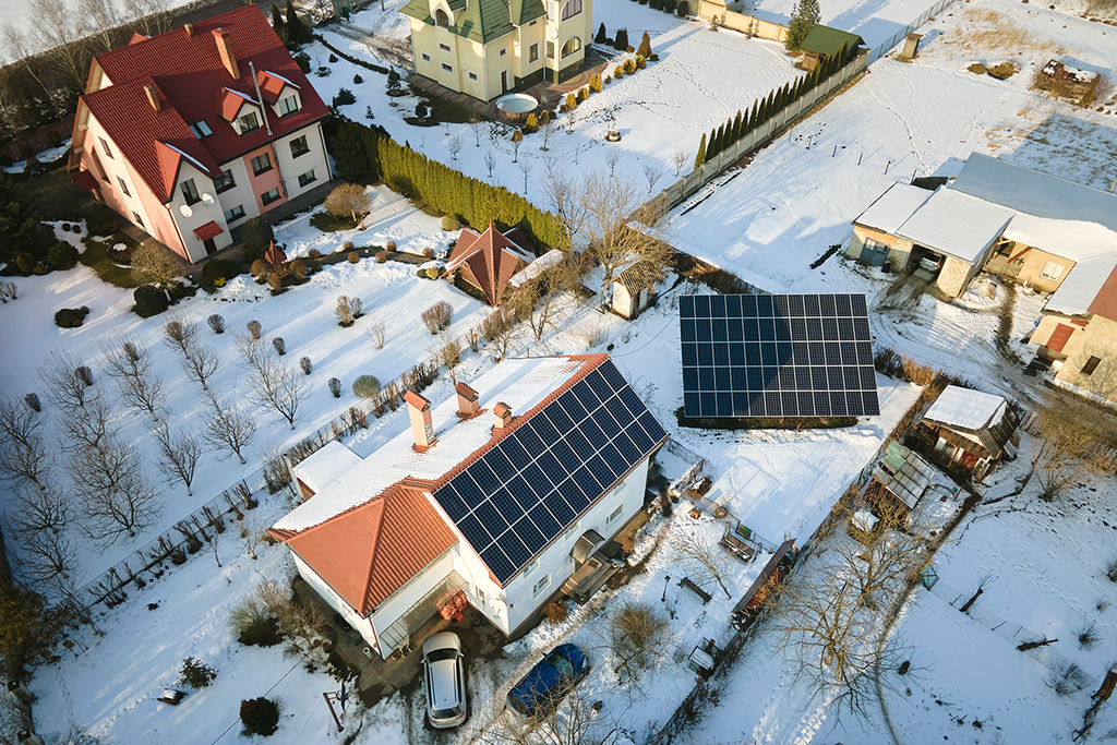 Off the grid living with Volts Energies in Canada