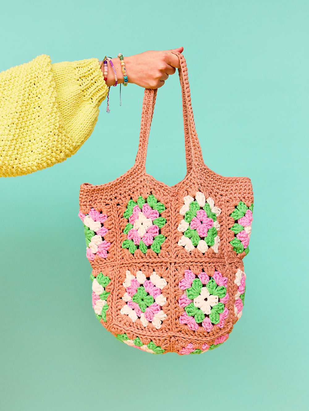 Learn to Crochet the Olive Knot Bag with Cardigang