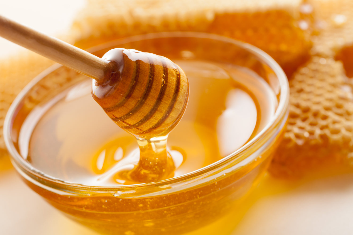 Bowl of raw honey.