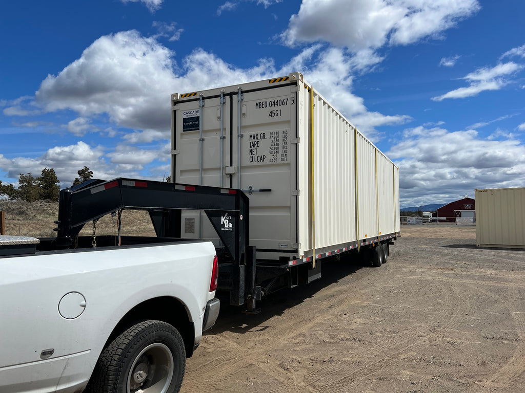 Cascade Container Truck with 40' Trailer