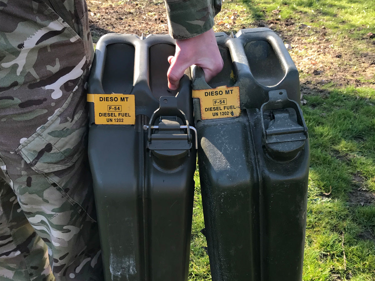 The ingenious design of the jerrycan's handling system