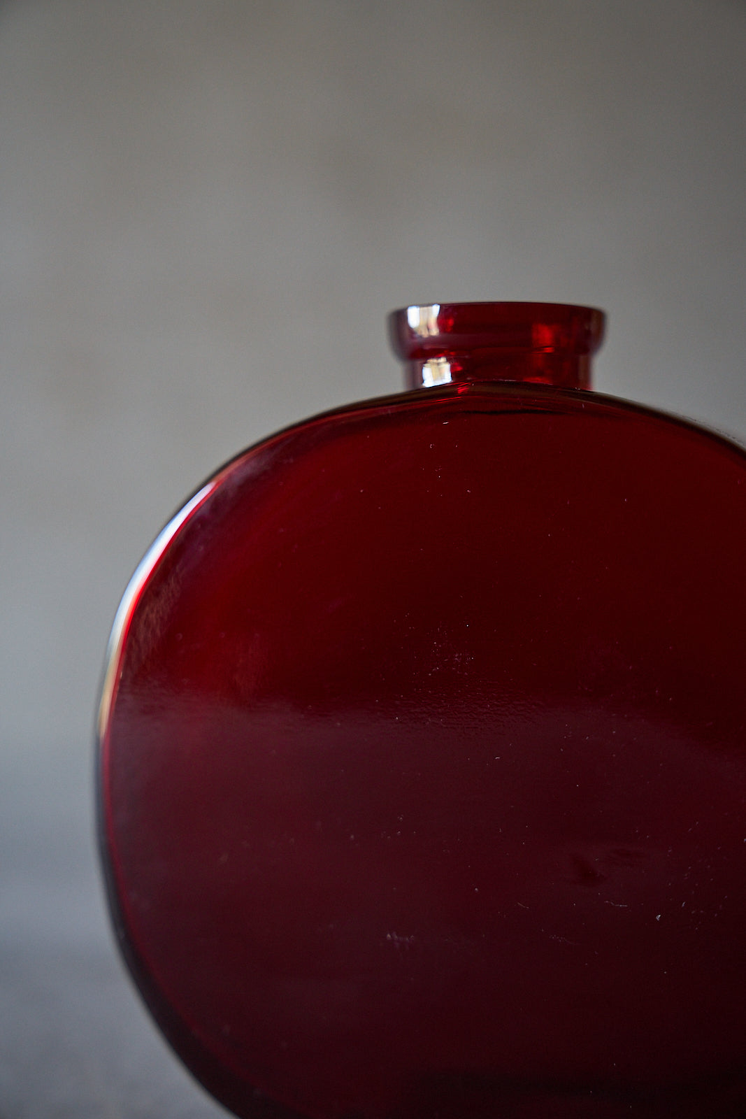 Wiesenthal Hutte Red Glass Circular Flower Vase